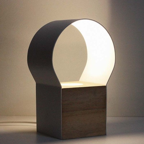 LAMPARA DE MESA